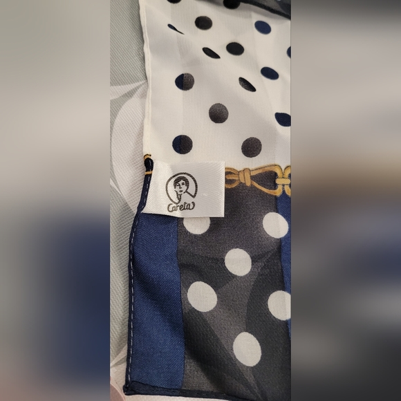 Careta Scarf - Picture 2 of 5